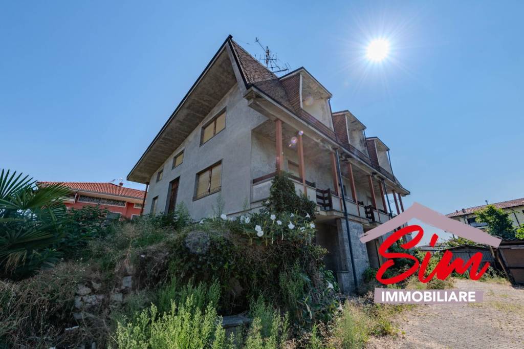 casa indipendente in vendita a Cameri