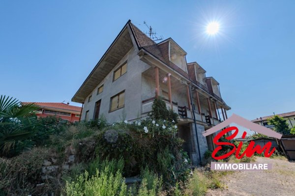 casa indipendente in vendita a Cameri