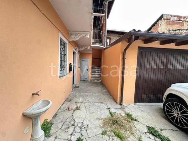 casa indipendente in vendita a Cameri