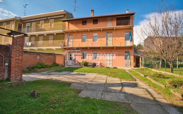 casa indipendente in vendita a Cameri