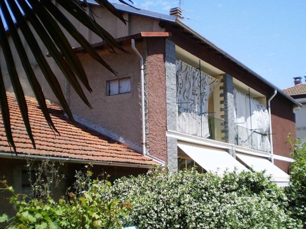 casa indipendente in vendita a Cameri