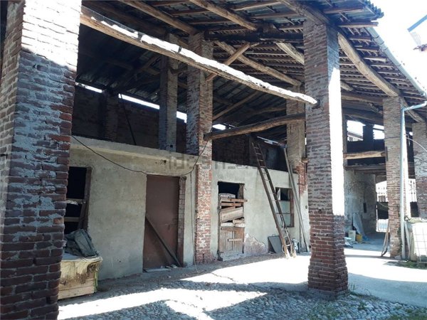 monolocale in vendita a Cameri