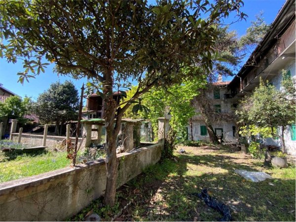 casa indipendente in vendita a Cameri