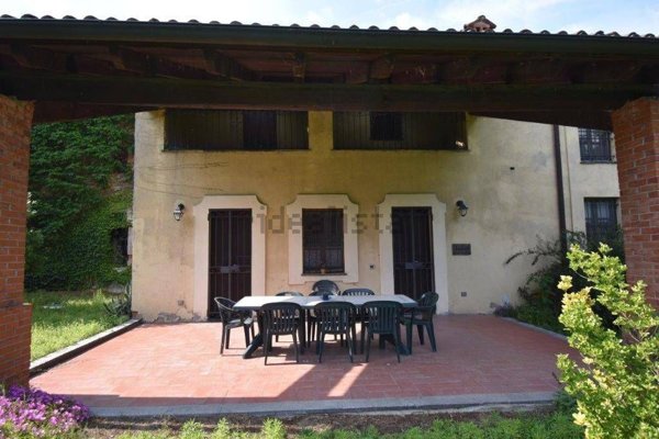 casale in vendita a Cameri