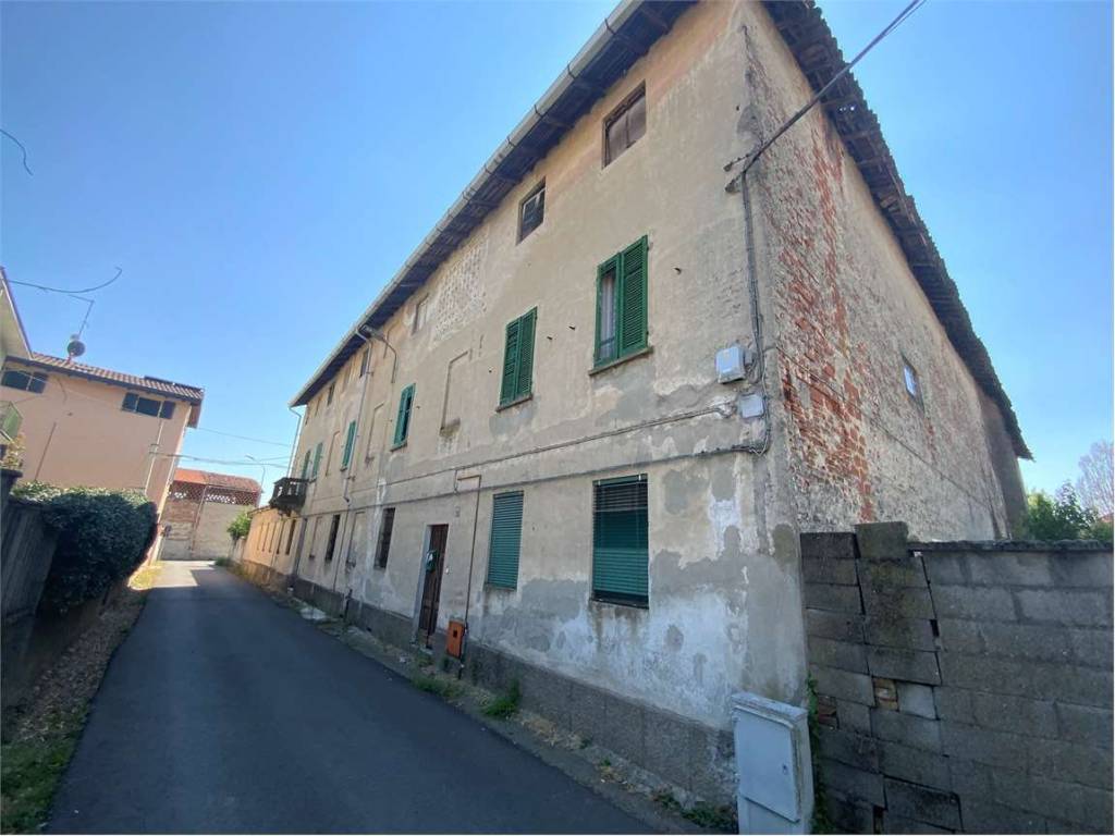 casa indipendente in vendita a Cameri