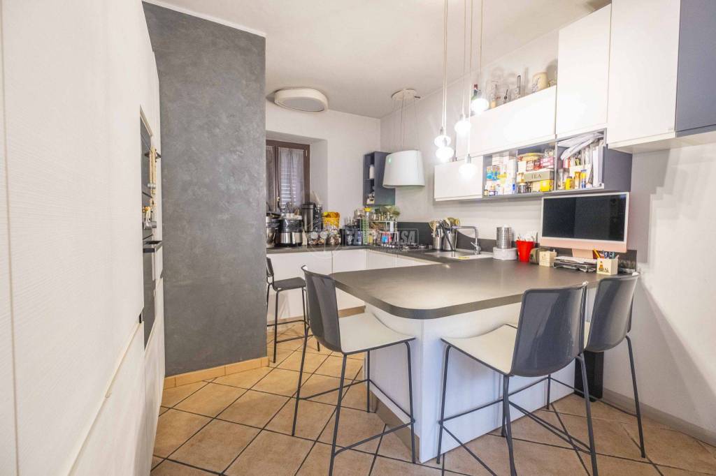 casa indipendente in vendita a Cameri