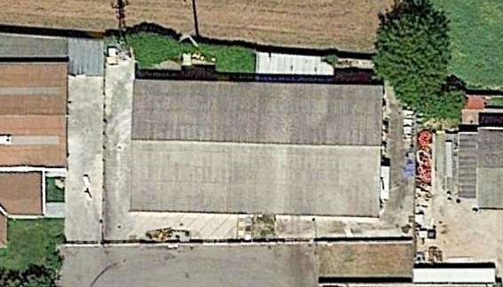 locale commerciale in vendita a Cameri