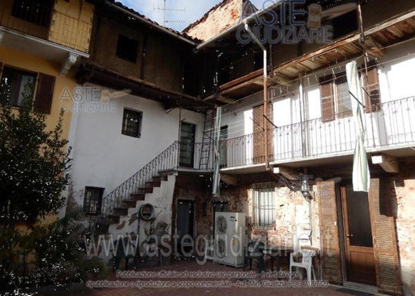 casa indipendente in vendita a Cameri