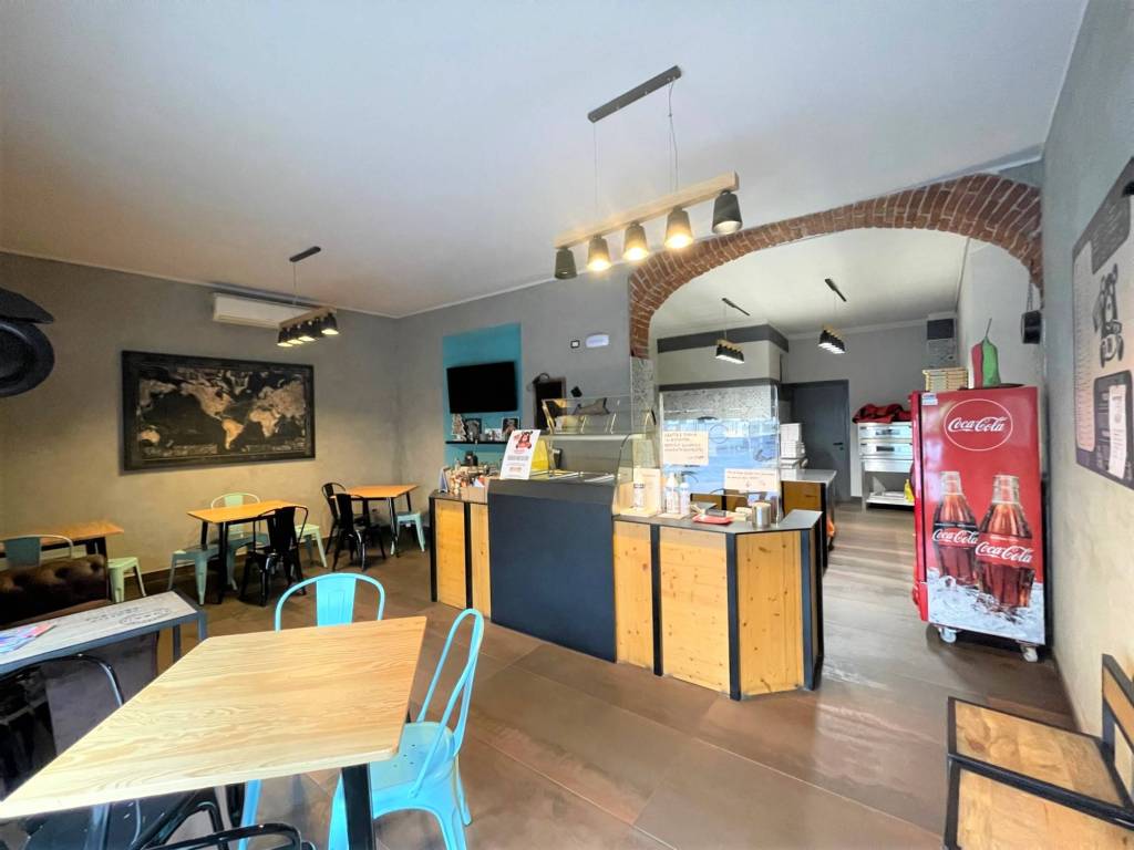 negozio in vendita a Cameri