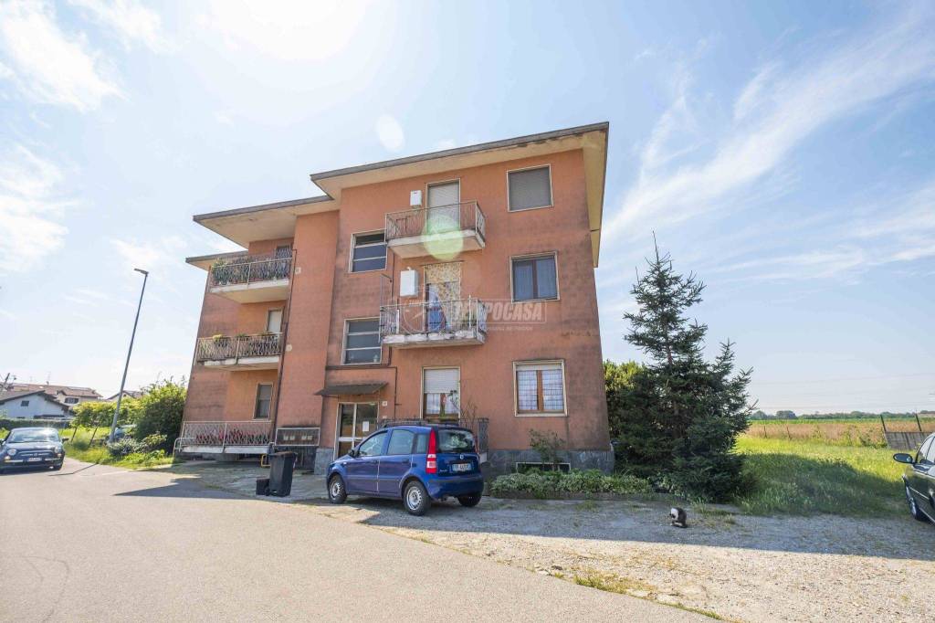 appartamento in vendita a Cameri