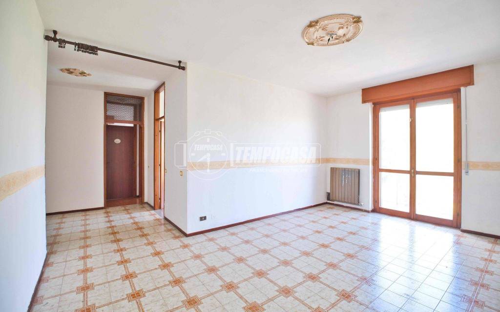 appartamento in vendita a Cameri in zona Nivellina