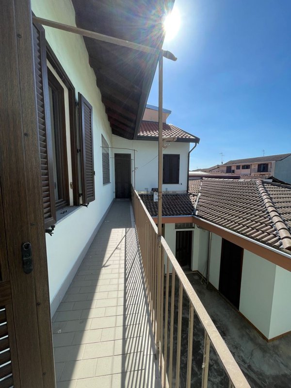 casa indipendente in vendita a Cameri