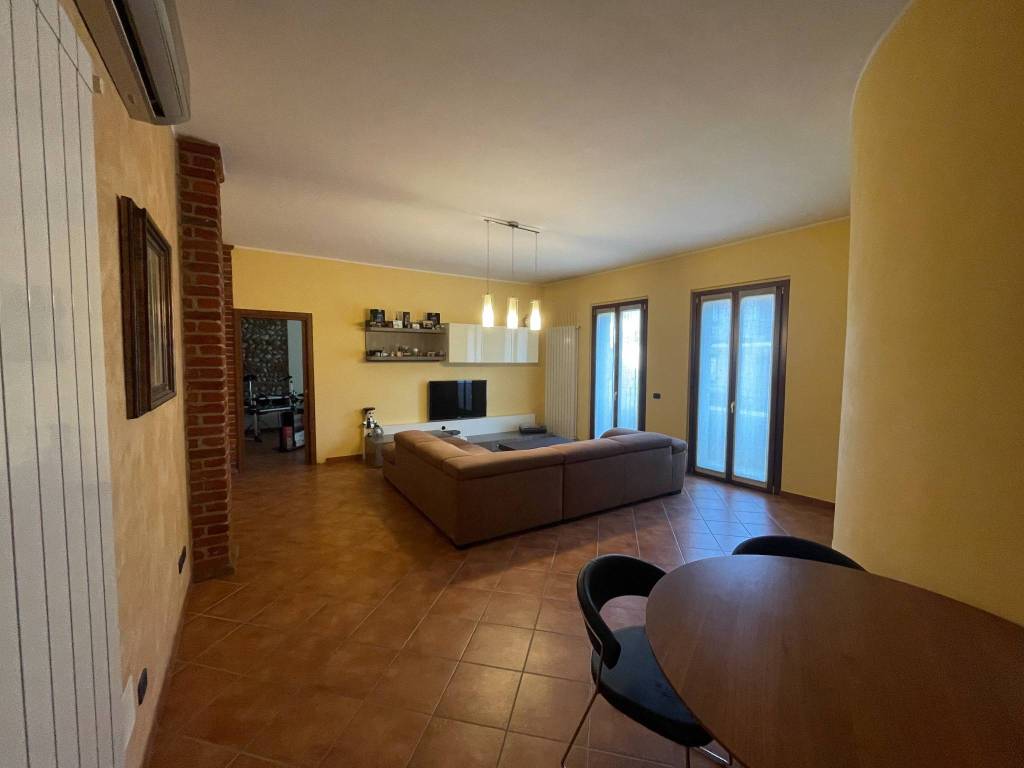 appartamento in vendita a Cameri