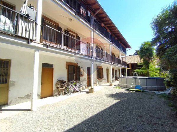 casa indipendente in vendita a Carpignano Sesia