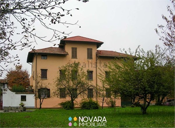 casale in vendita a Carpignano Sesia
