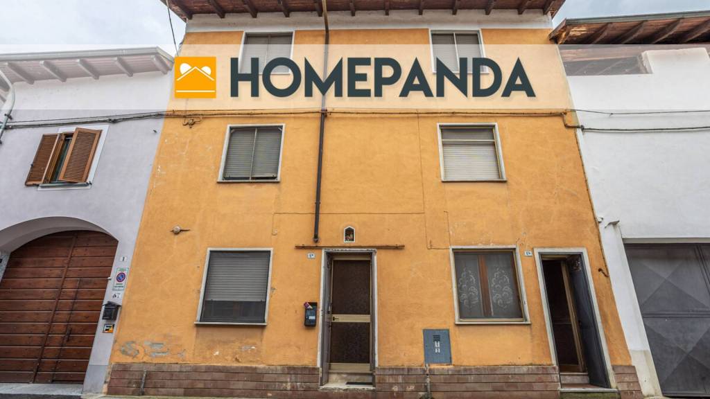 casa indipendente in vendita a Carpignano Sesia