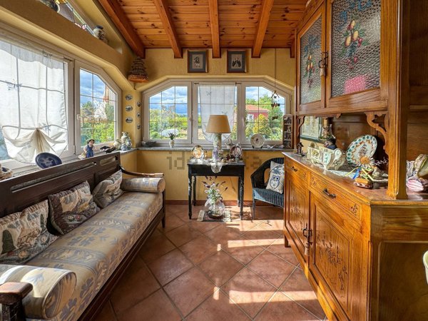 casa indipendente in vendita a Carpignano Sesia