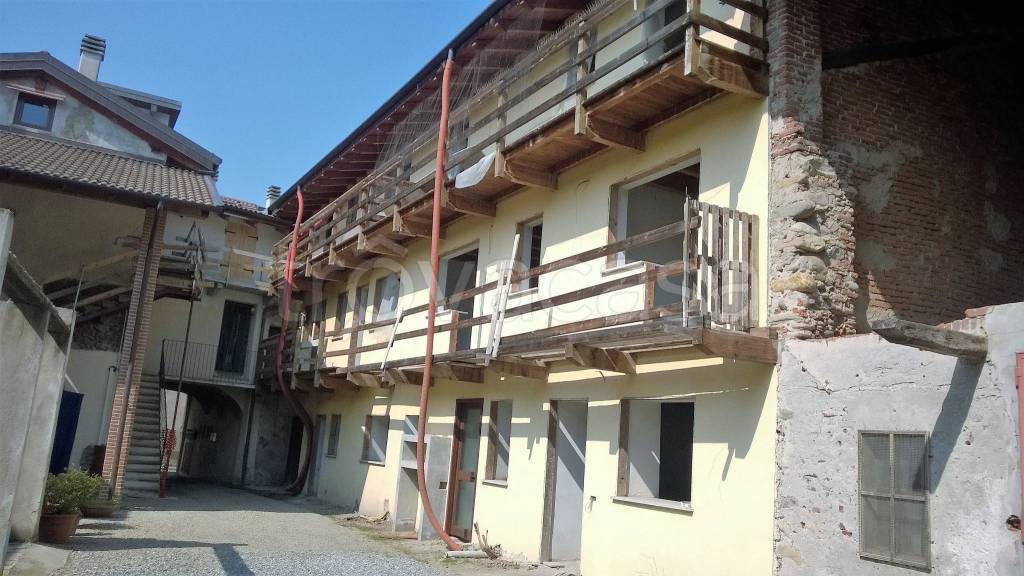 appartamento in vendita a Carpignano Sesia