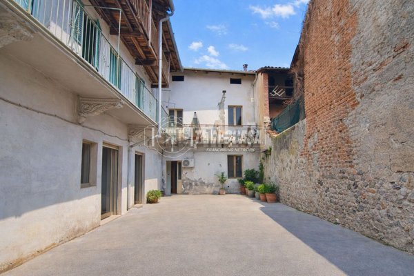 appartamento in vendita a Carpignano Sesia