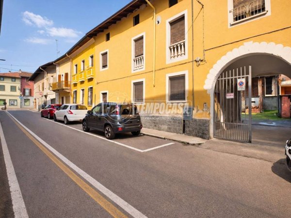 casa indipendente in vendita a Carpignano Sesia