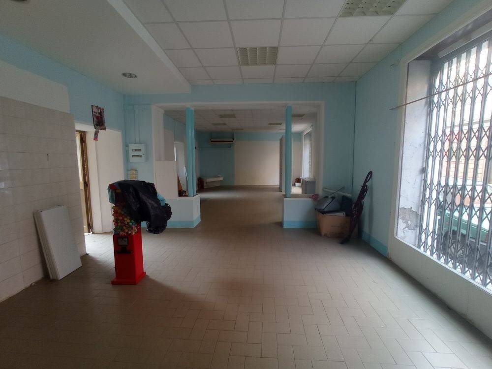 negozio in vendita a Carpignano Sesia