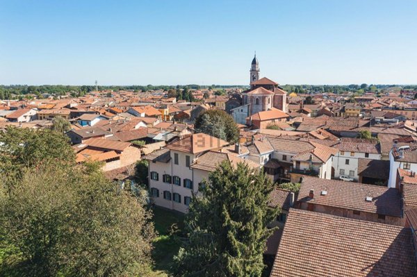 casa indipendente in vendita a Carpignano Sesia