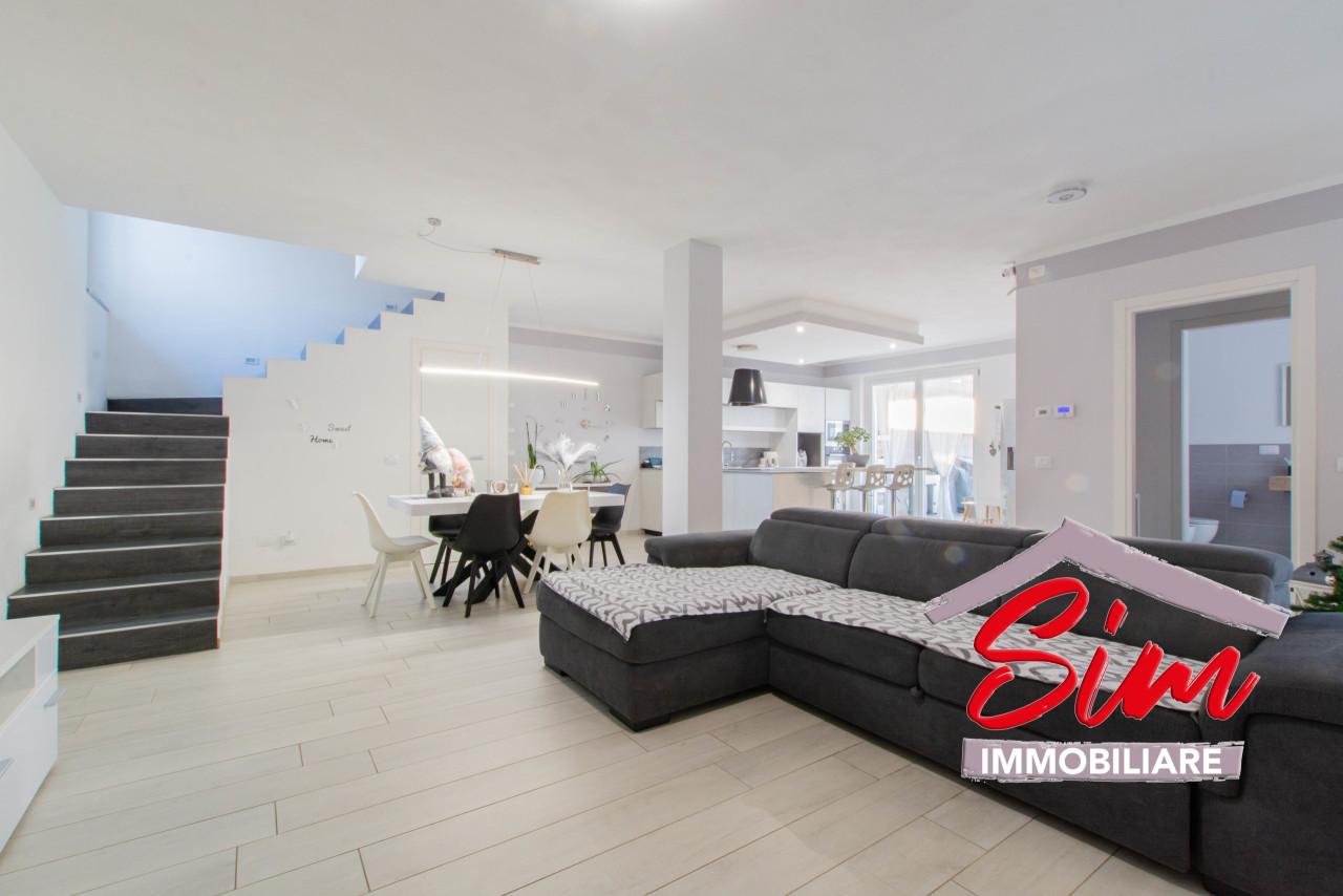 casa indipendente in vendita a Casalbeltrame