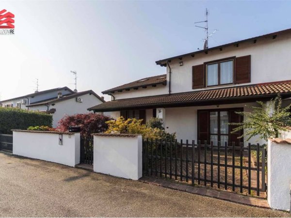 casa indipendente in vendita a Casalbeltrame