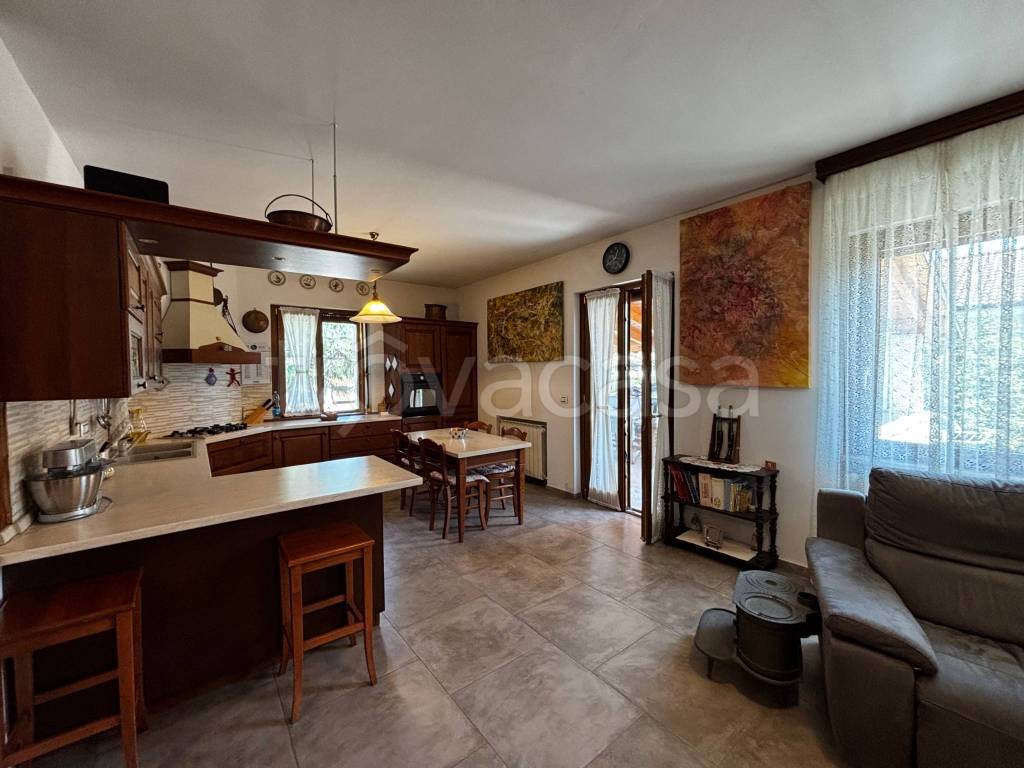 casa indipendente in vendita a Casalbeltrame