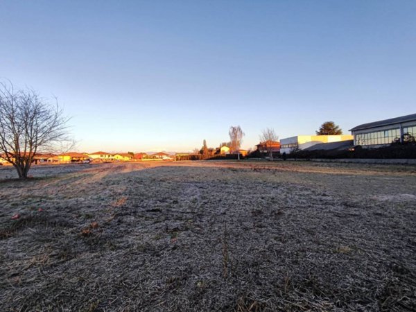 terreno edificabile in vendita a Casaleggio Novara