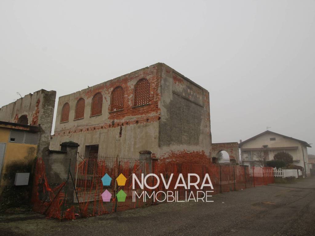 casale in vendita a Casaleggio Novara