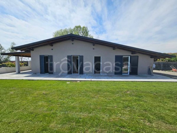 casa indipendente in vendita a Casaleggio Novara