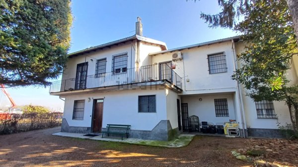 casa indipendente in vendita a Casaleggio Novara