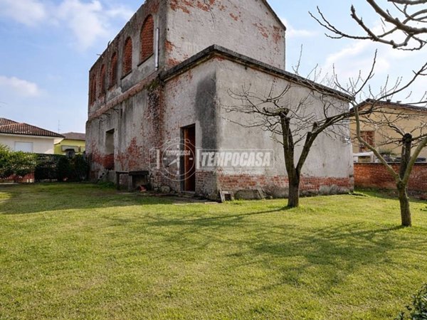 casale in vendita a Casaleggio Novara