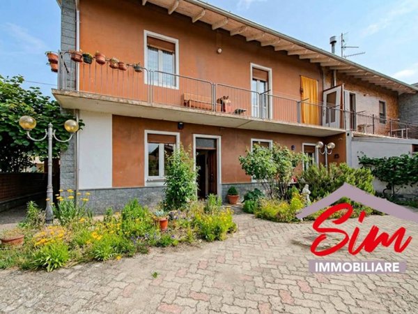 casa indipendente in vendita a Casaleggio Novara