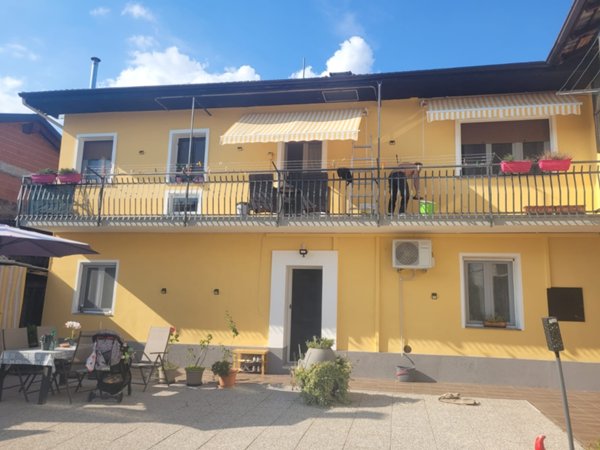 casa indipendente in vendita a Casalino