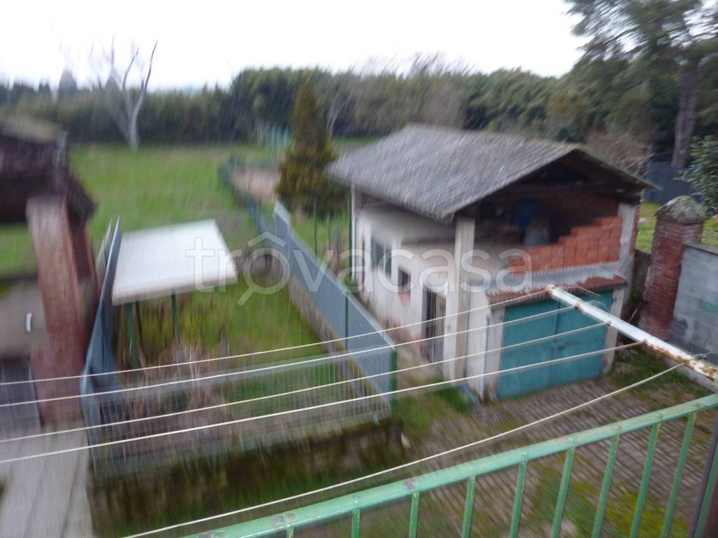 casa indipendente in vendita a Casalino