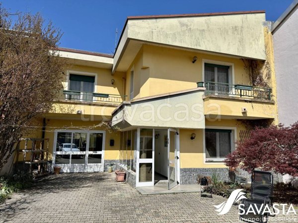 casa indipendente in vendita a Casalino in zona Cameriano