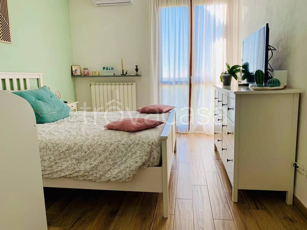 casa indipendente in vendita a Casalino in zona Orfengo