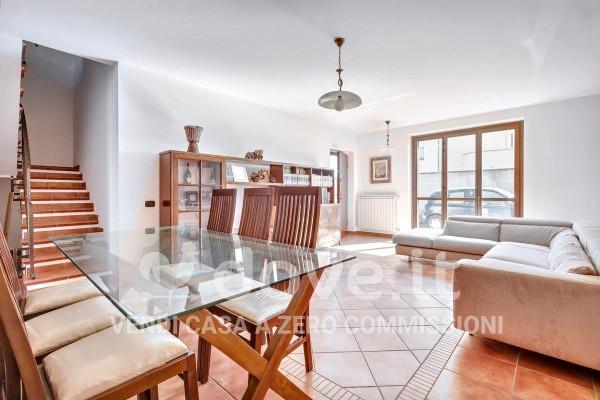 casa indipendente in vendita a Casalino