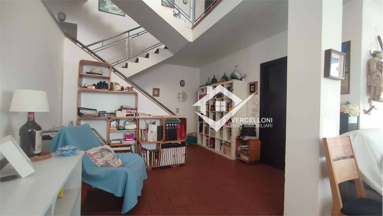 casa indipendente in vendita a Casalino
