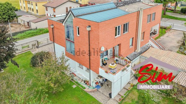 casa indipendente in vendita a Casalino