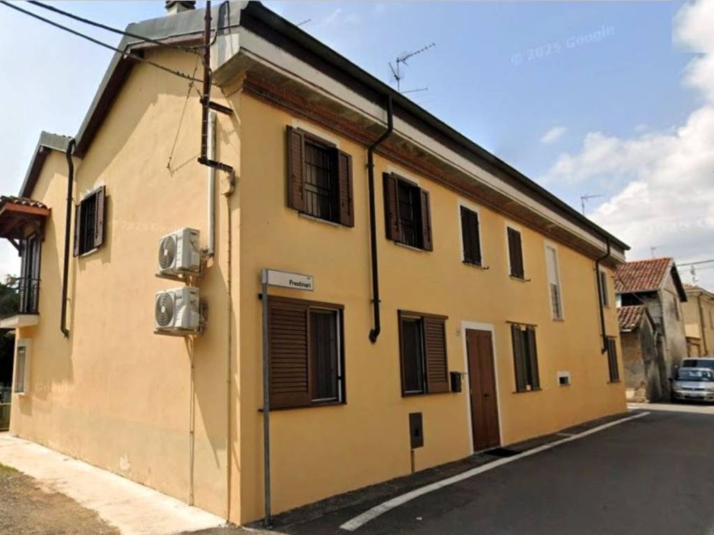 casa indipendente in vendita a Casalino