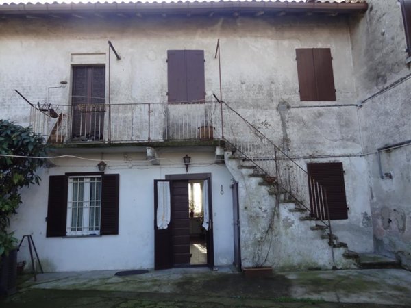 casa indipendente in vendita a Casalino in zona Orfengo