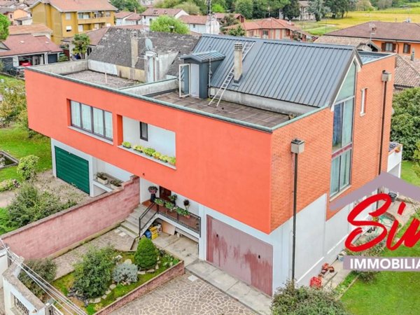 casa indipendente in vendita a Casalino