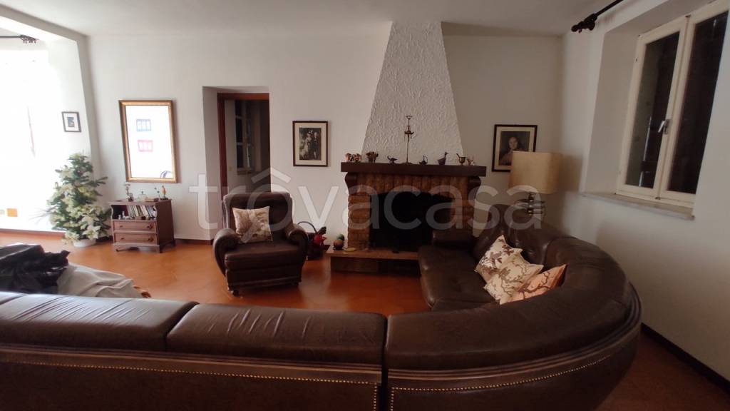 casa indipendente in vendita a Casalino in zona Orfengo