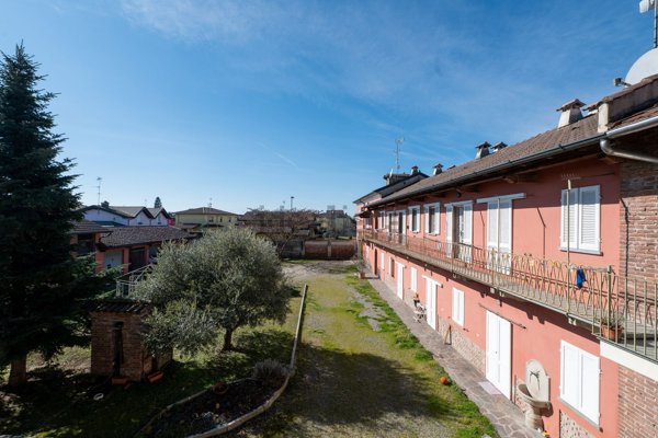 casale in vendita a Casalino in zona Cameriano