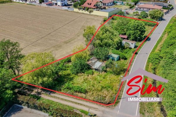terreno edificabile in vendita a Casalino in zona Cameriano