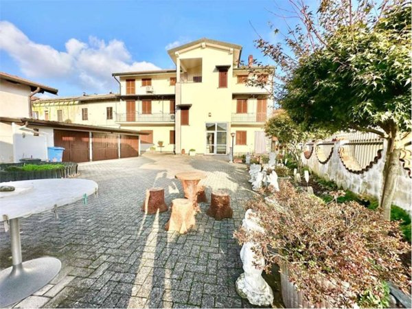 casa indipendente in vendita a Casalino in zona Orfengo