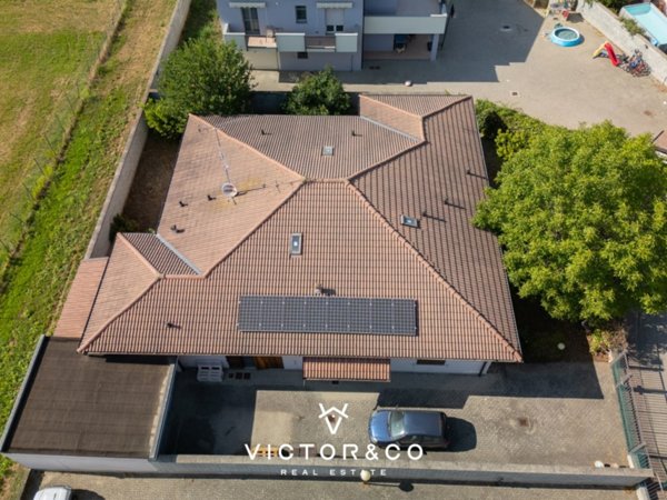 casa indipendente in vendita a Casalino in zona Cameriano